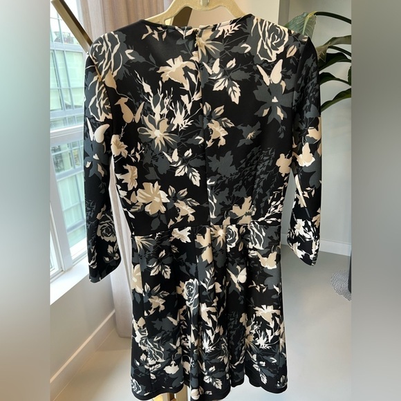 Beautiful floral Patrizia Pepe dress ! - Picture 5 of 11